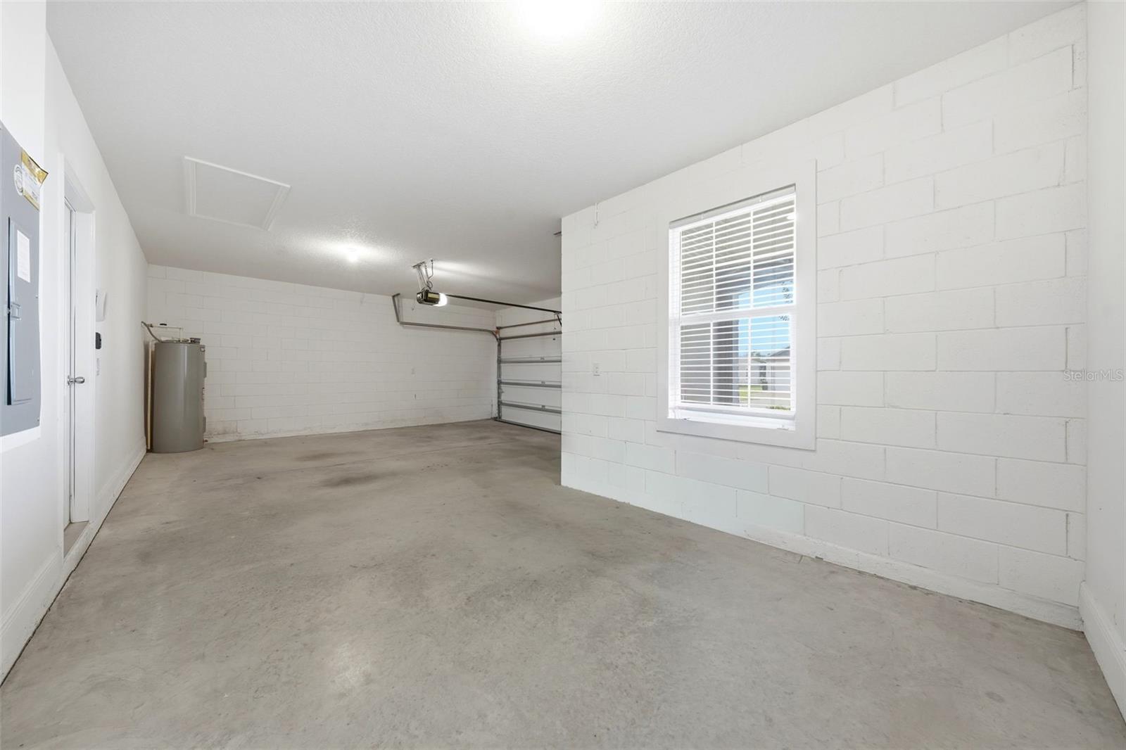 CARRIAGE HILL PH 2 101/47 LOT 73 - Residential