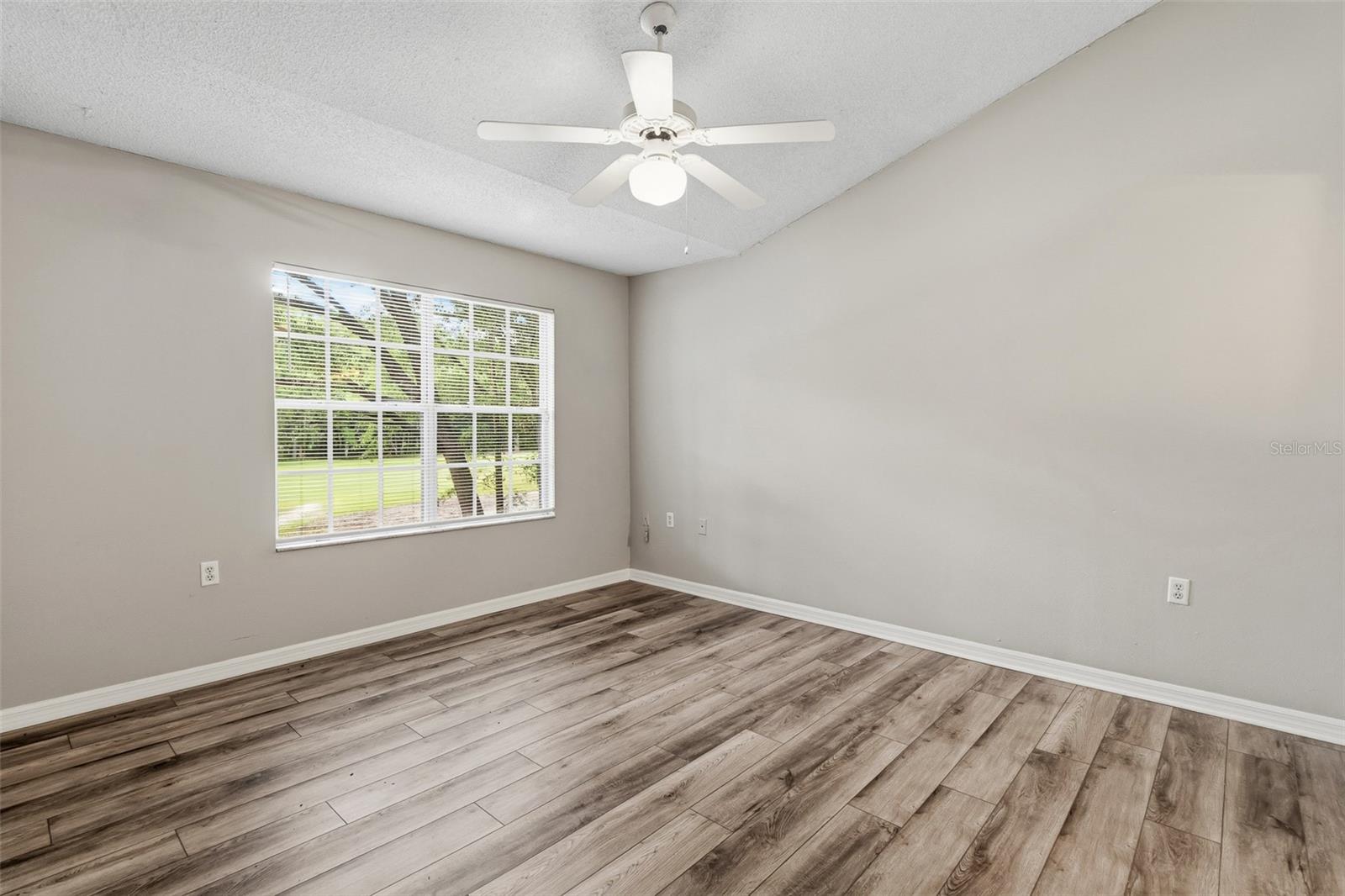 HP/THE LINKS - Residential Lease