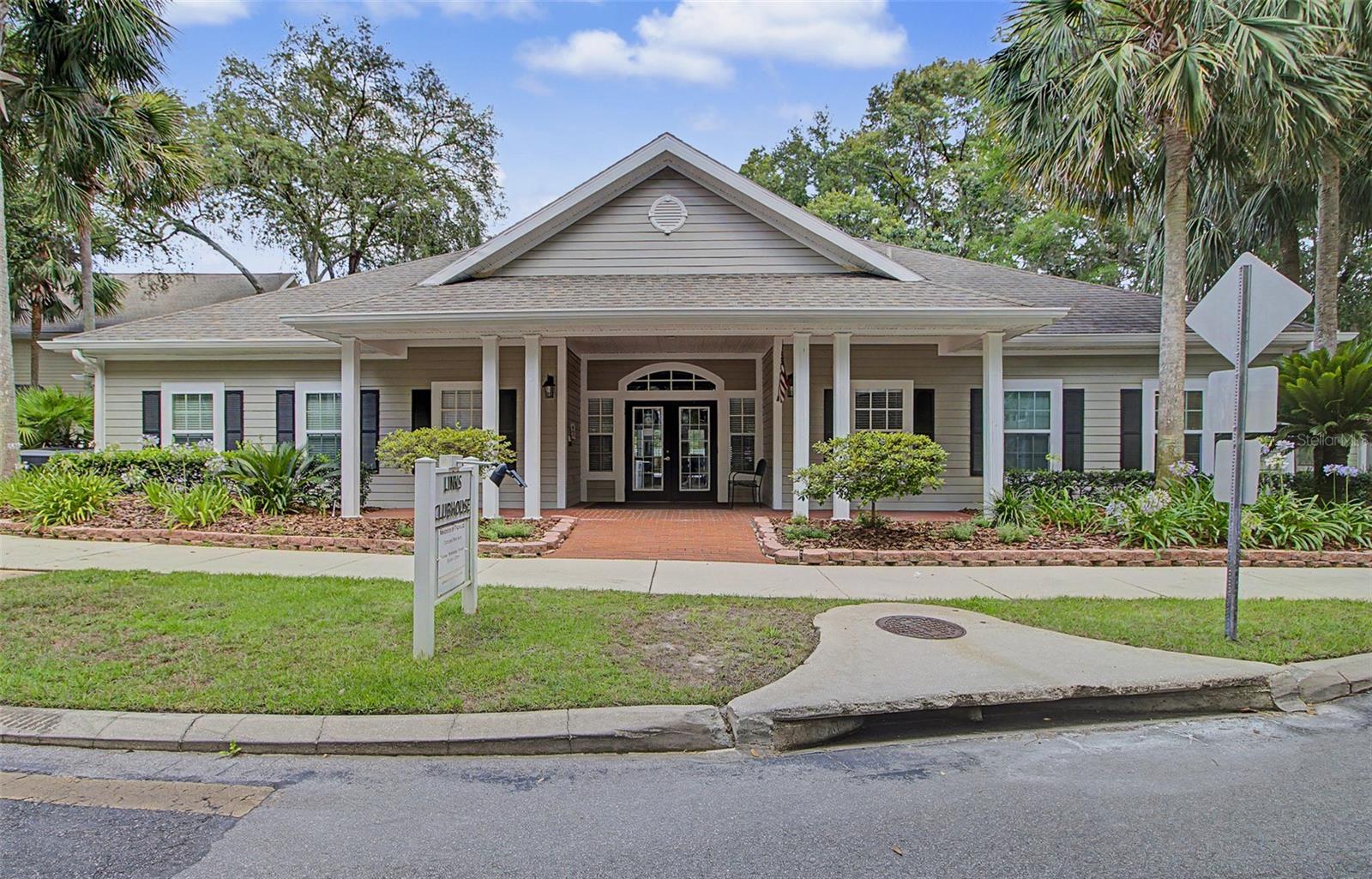 HP/THE LINKS - Residential Lease