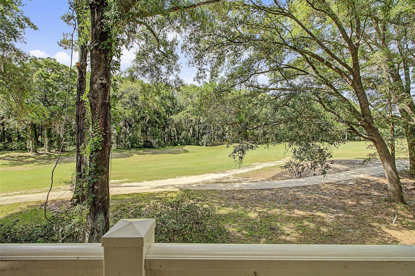 HP/THE LINKS - Residential Lease