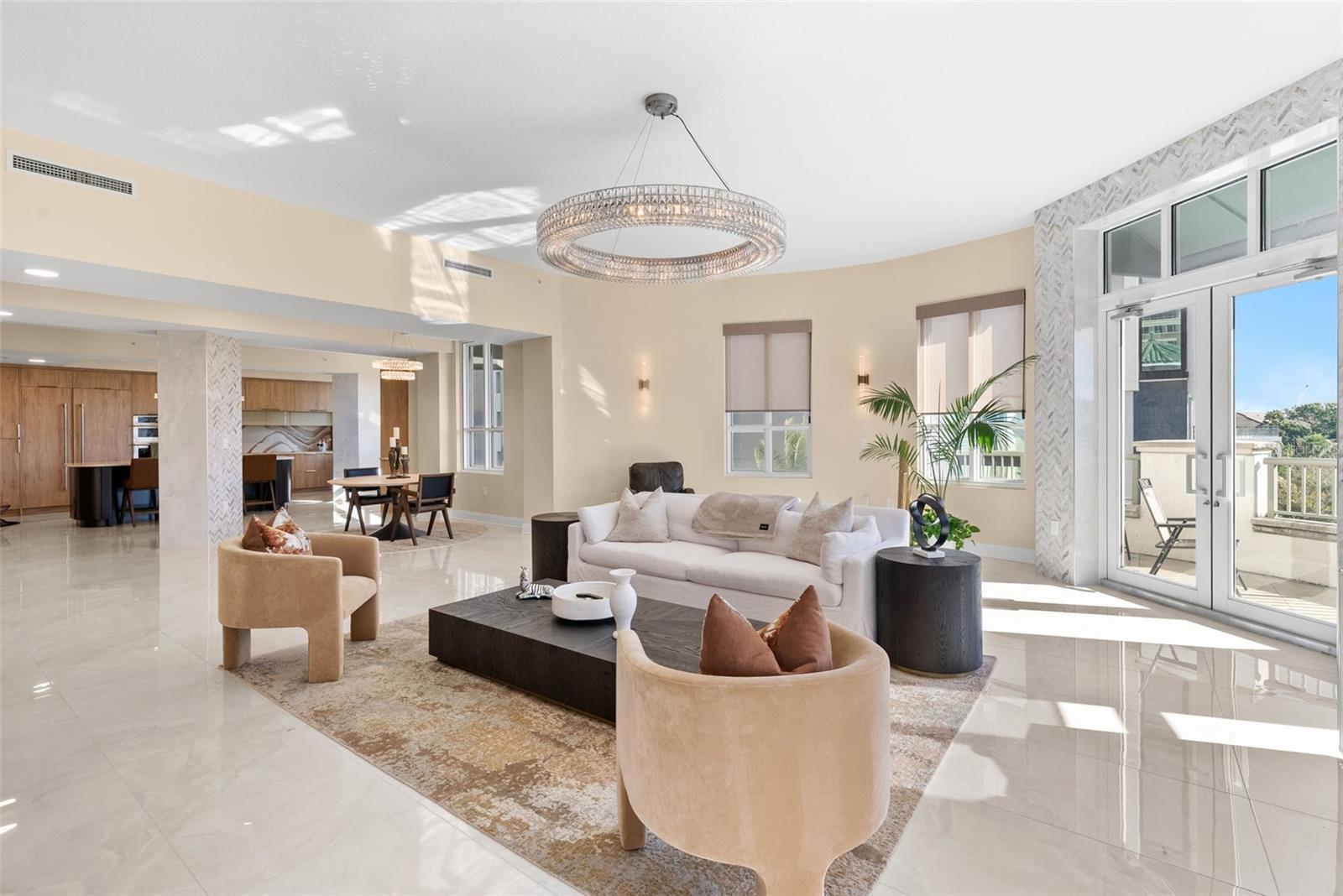 THE PLAZA HARBOUR ISLAND A CON - Residential