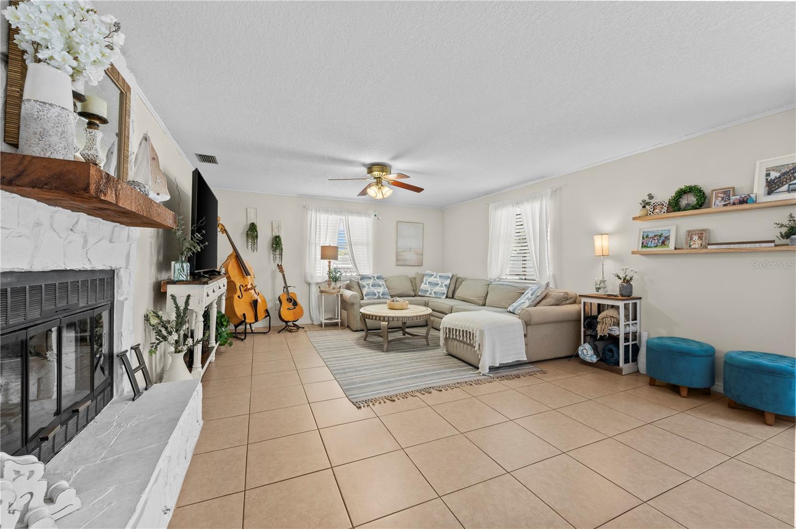 RIVER ISLAND RAQUETTE CLUB - Residential