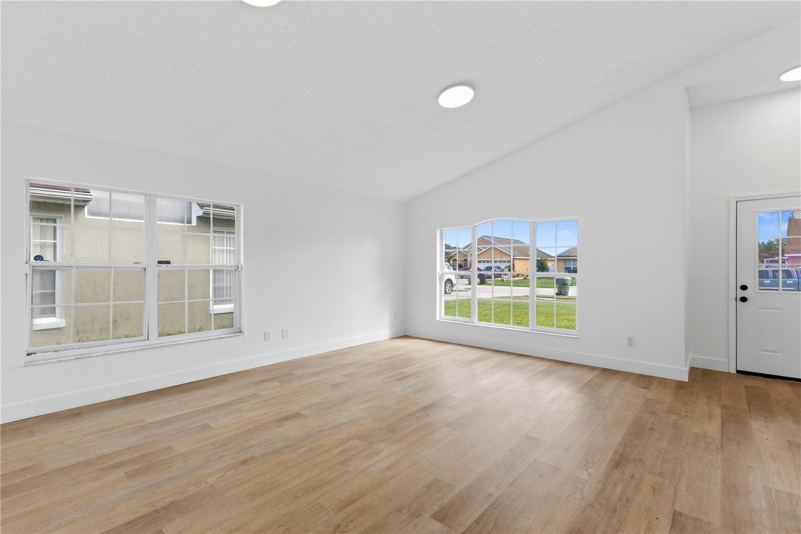 SHANNON LAKES PH 3 - Residential