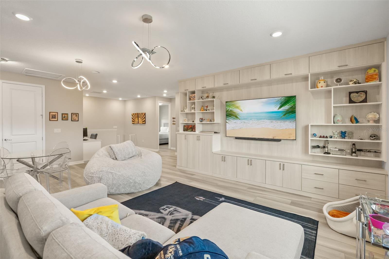 ESTATES AT LAKEVIEW PRESERVE - Residential