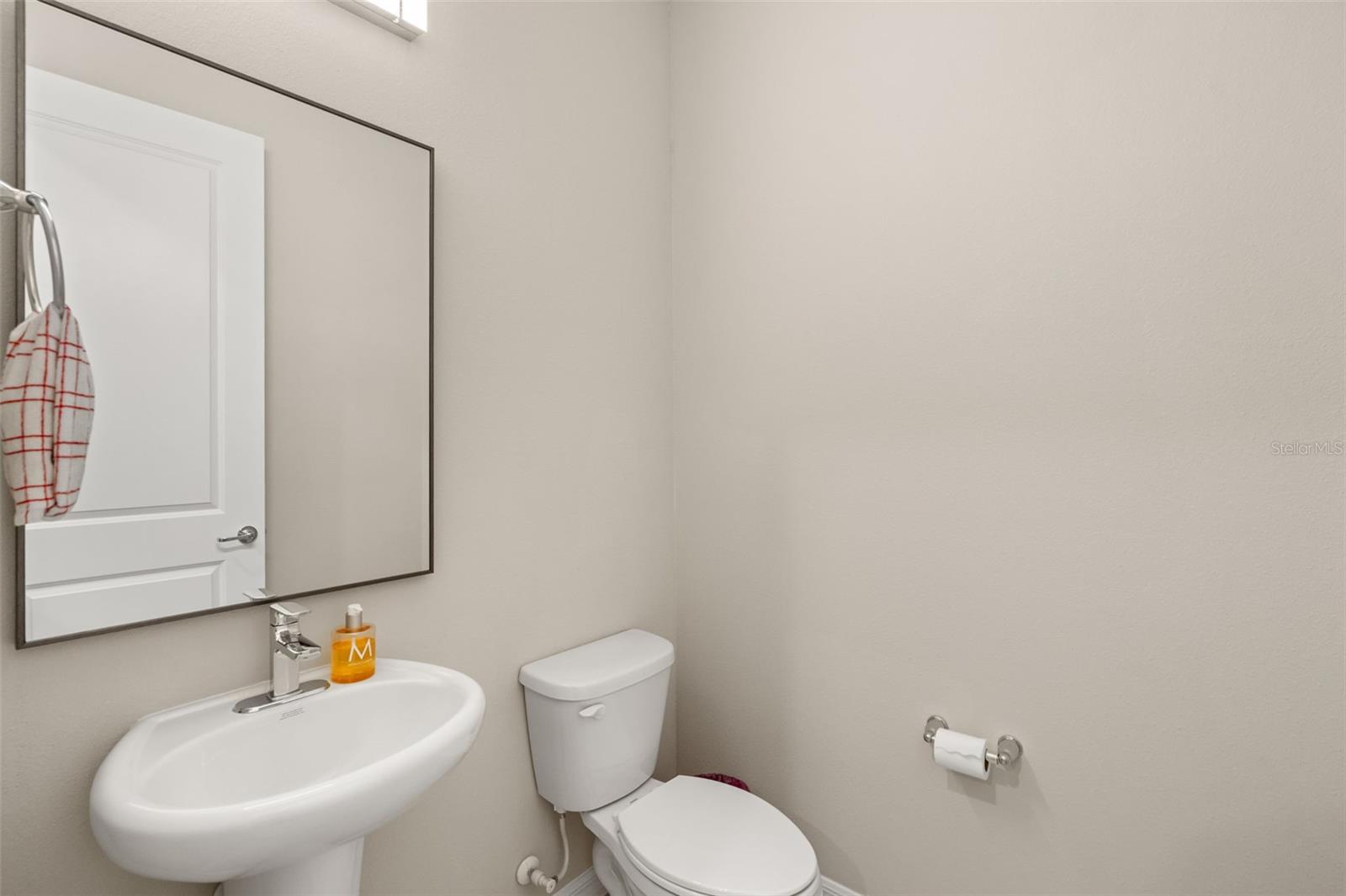 ESTATES AT LAKEVIEW PRESERVE - Residential