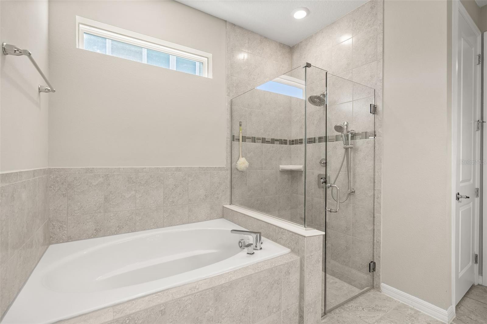 ESTATES AT LAKEVIEW PRESERVE - Residential