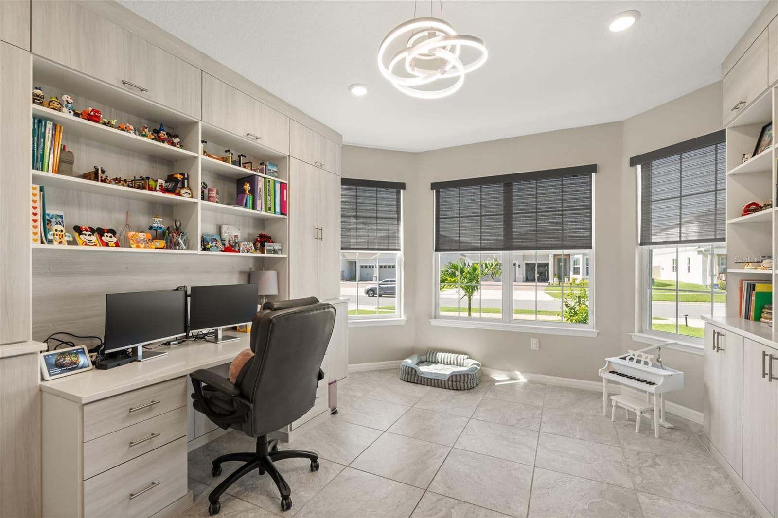 ESTATES AT LAKEVIEW PRESERVE - Residential