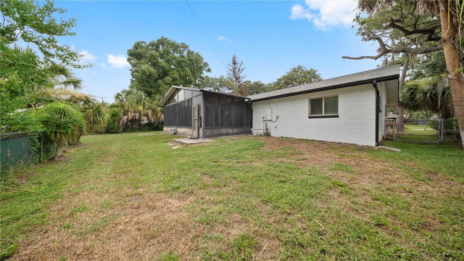 INDIAN HILLS UNIT 9 - Residential Lease