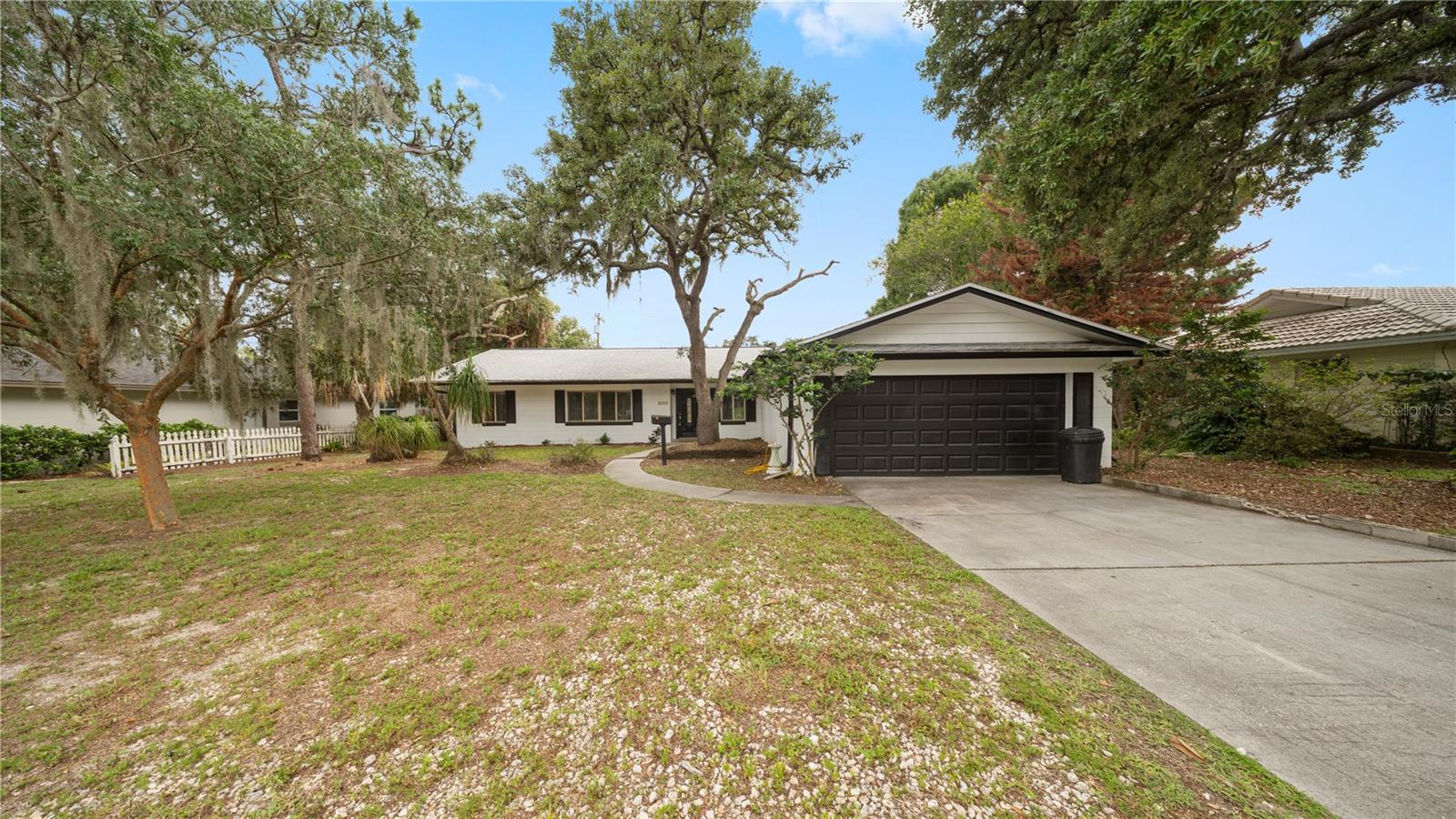 INDIAN HILLS UNIT 9 - Residential Lease