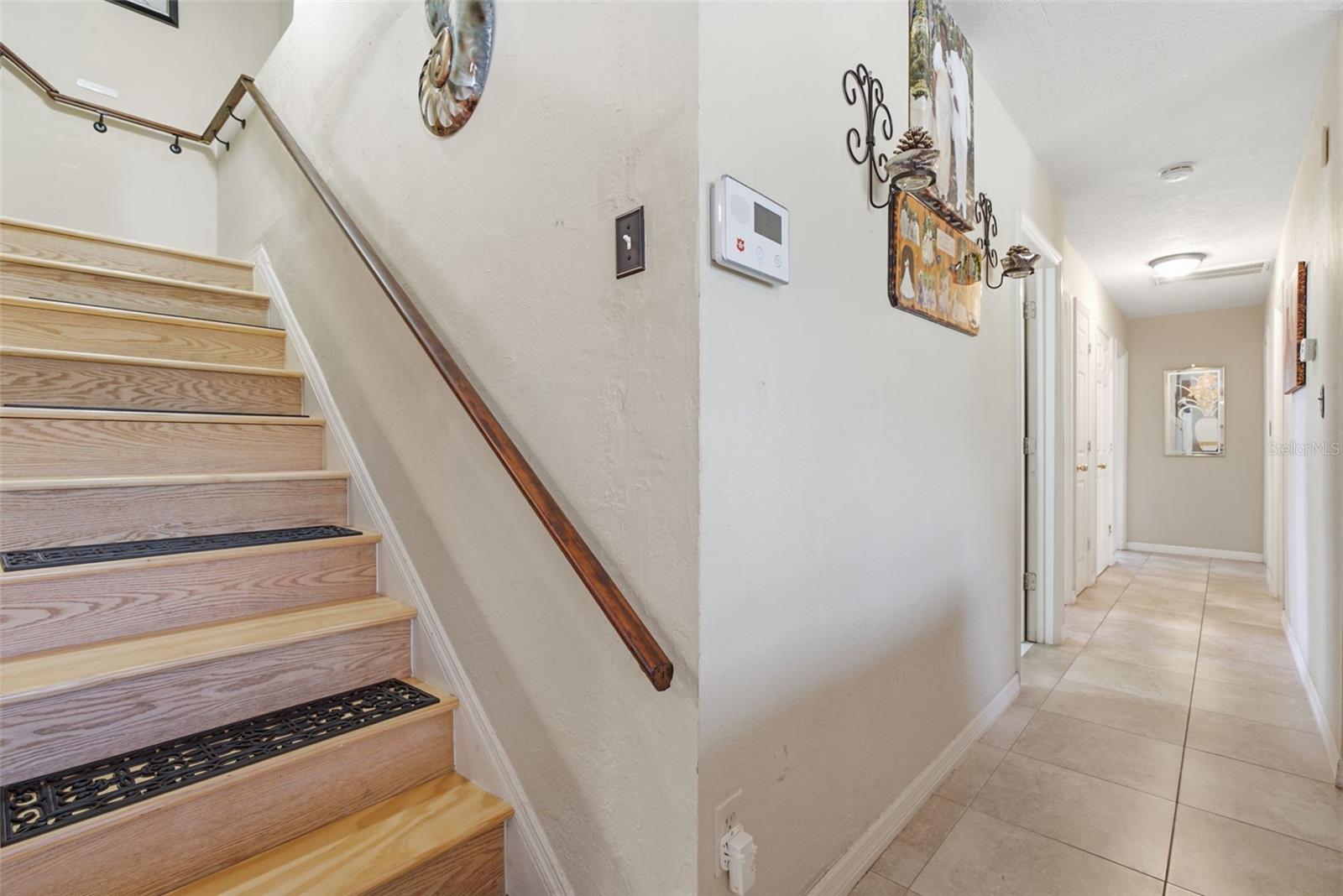 BARRYS HILLSIDE HOMES - Residential
