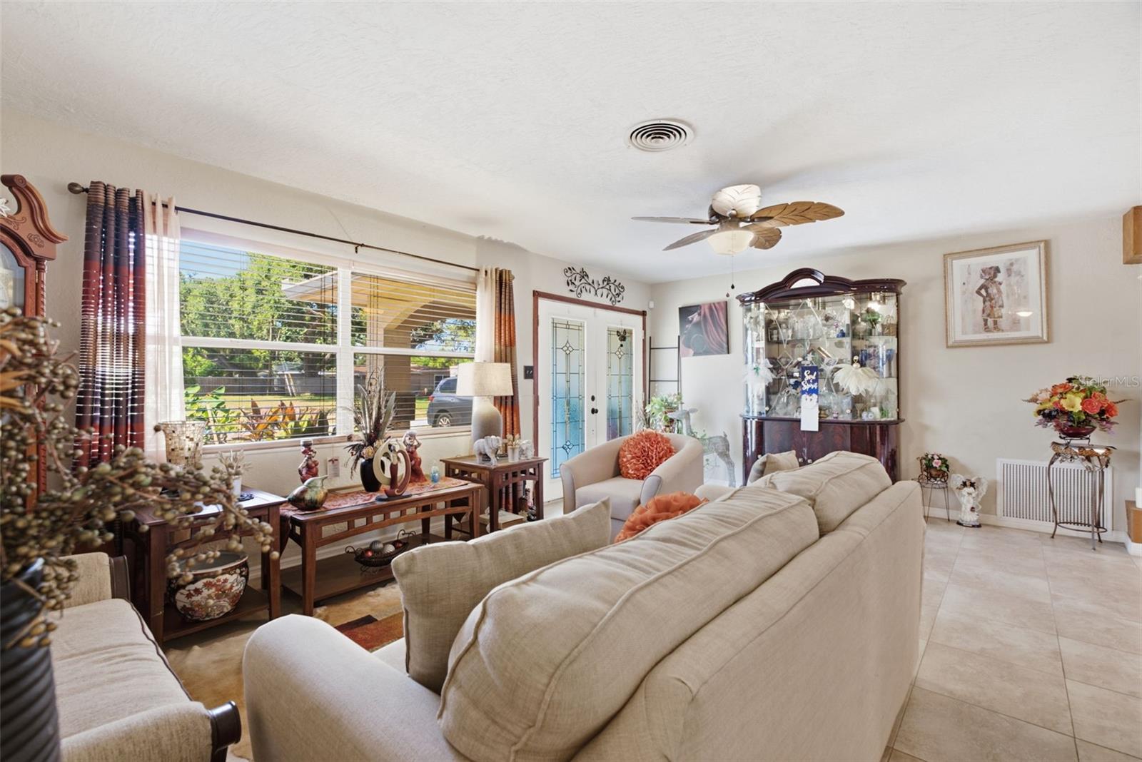 BARRYS HILLSIDE HOMES - Residential