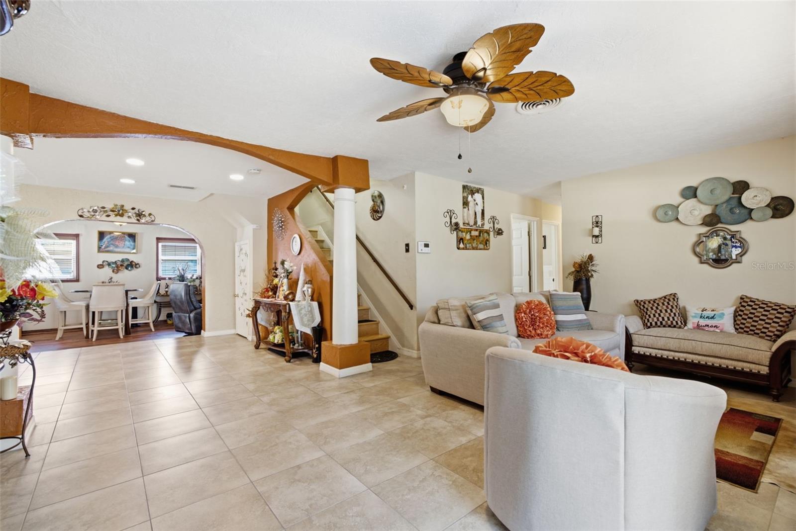 BARRYS HILLSIDE HOMES - Residential