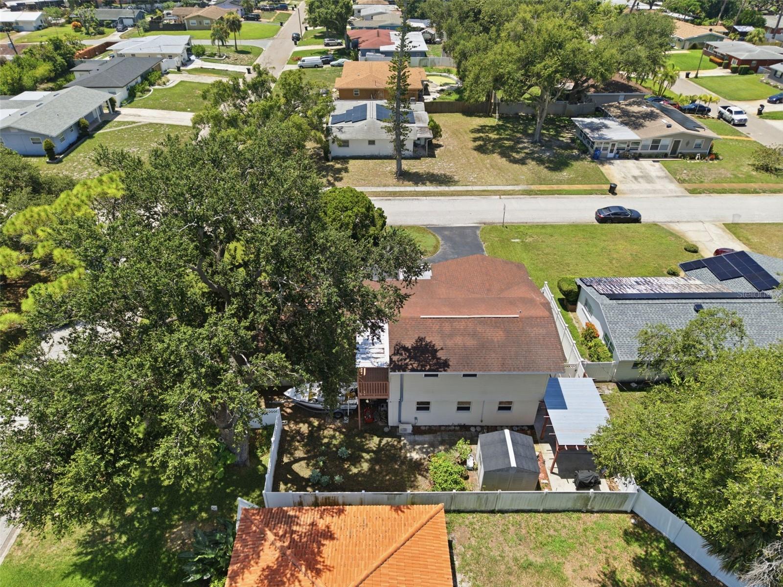 BARRYS HILLSIDE HOMES - Residential