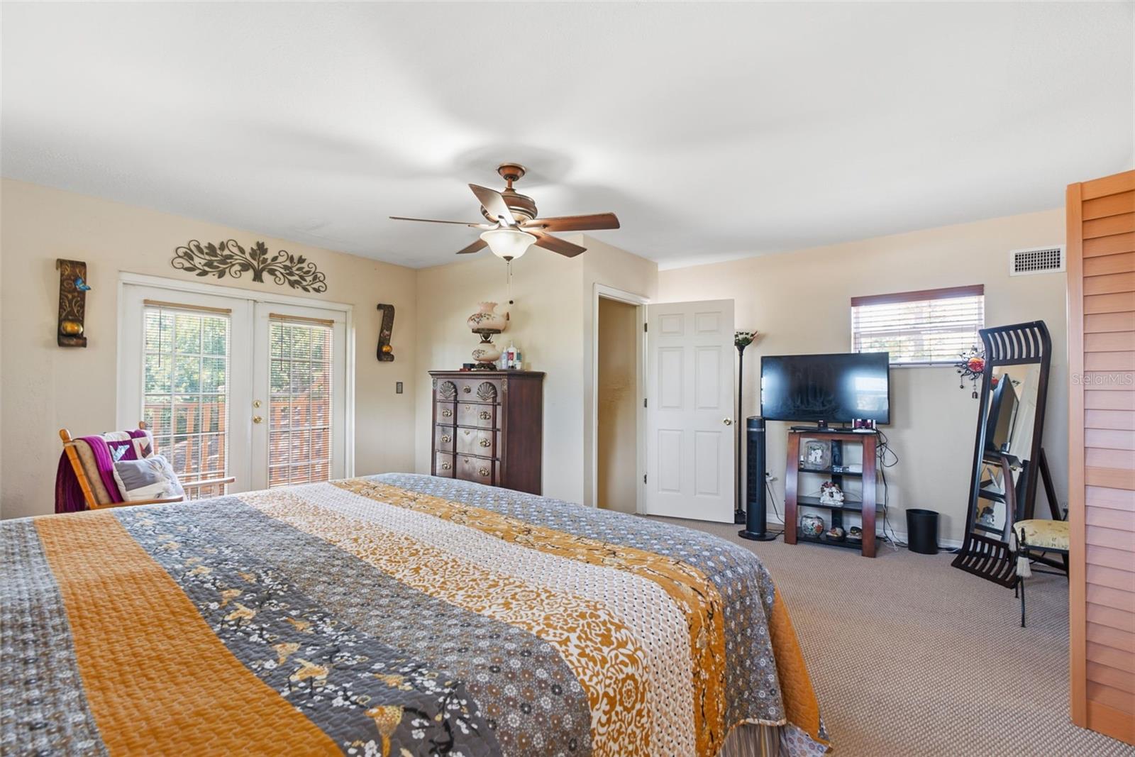 BARRYS HILLSIDE HOMES - Residential