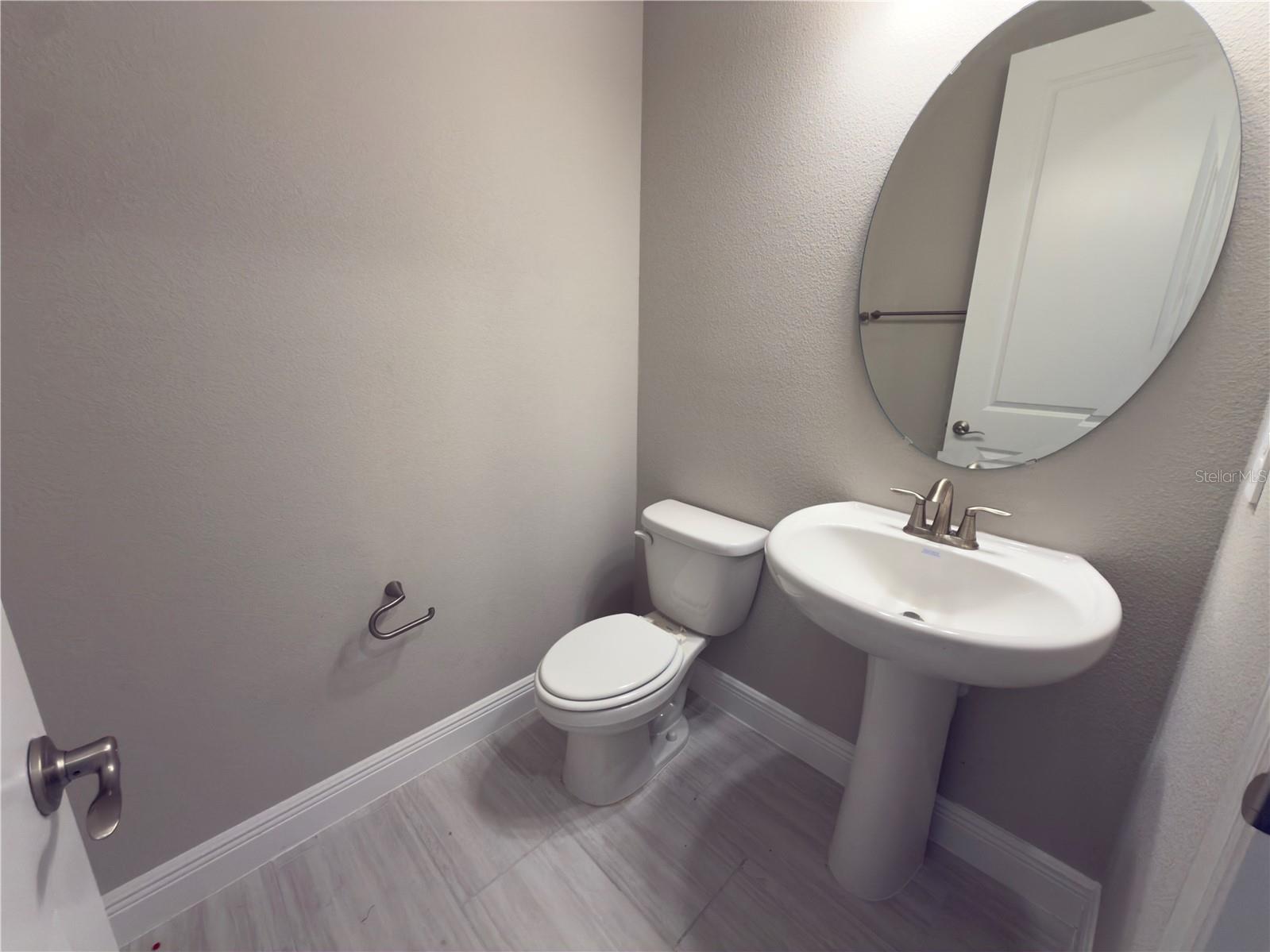 LEGENDS PRESERVE-PH 2 - Residential Lease