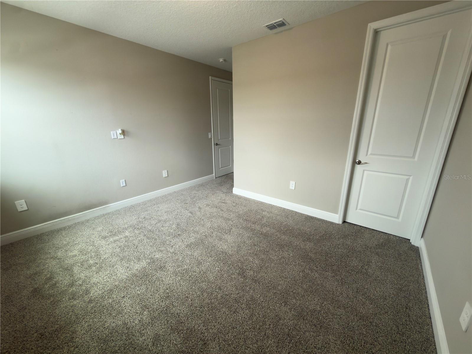 LEGENDS PRESERVE-PH 2 - Residential Lease