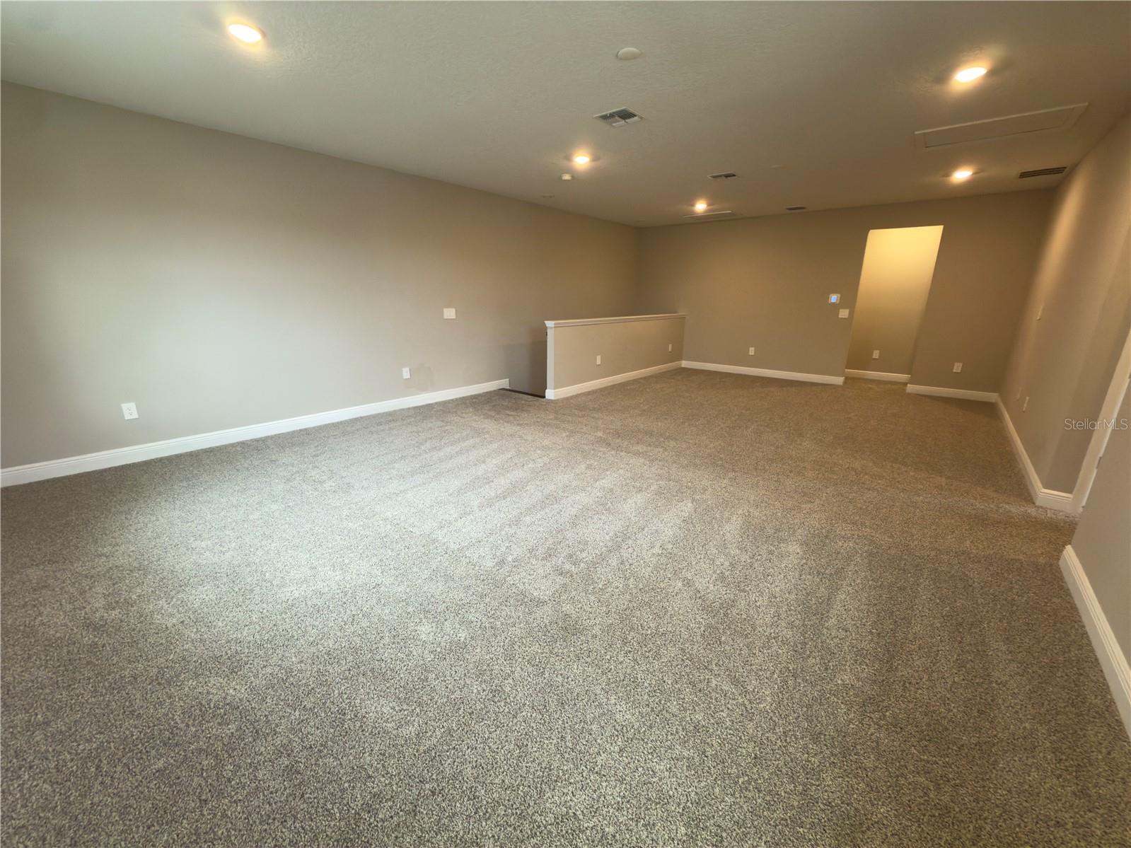 LEGENDS PRESERVE-PH 2 - Residential Lease