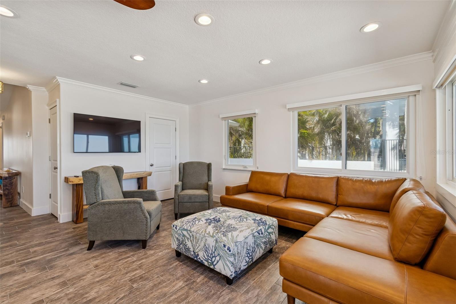SHORE ACRES RESUBDIVIDED - Residential
