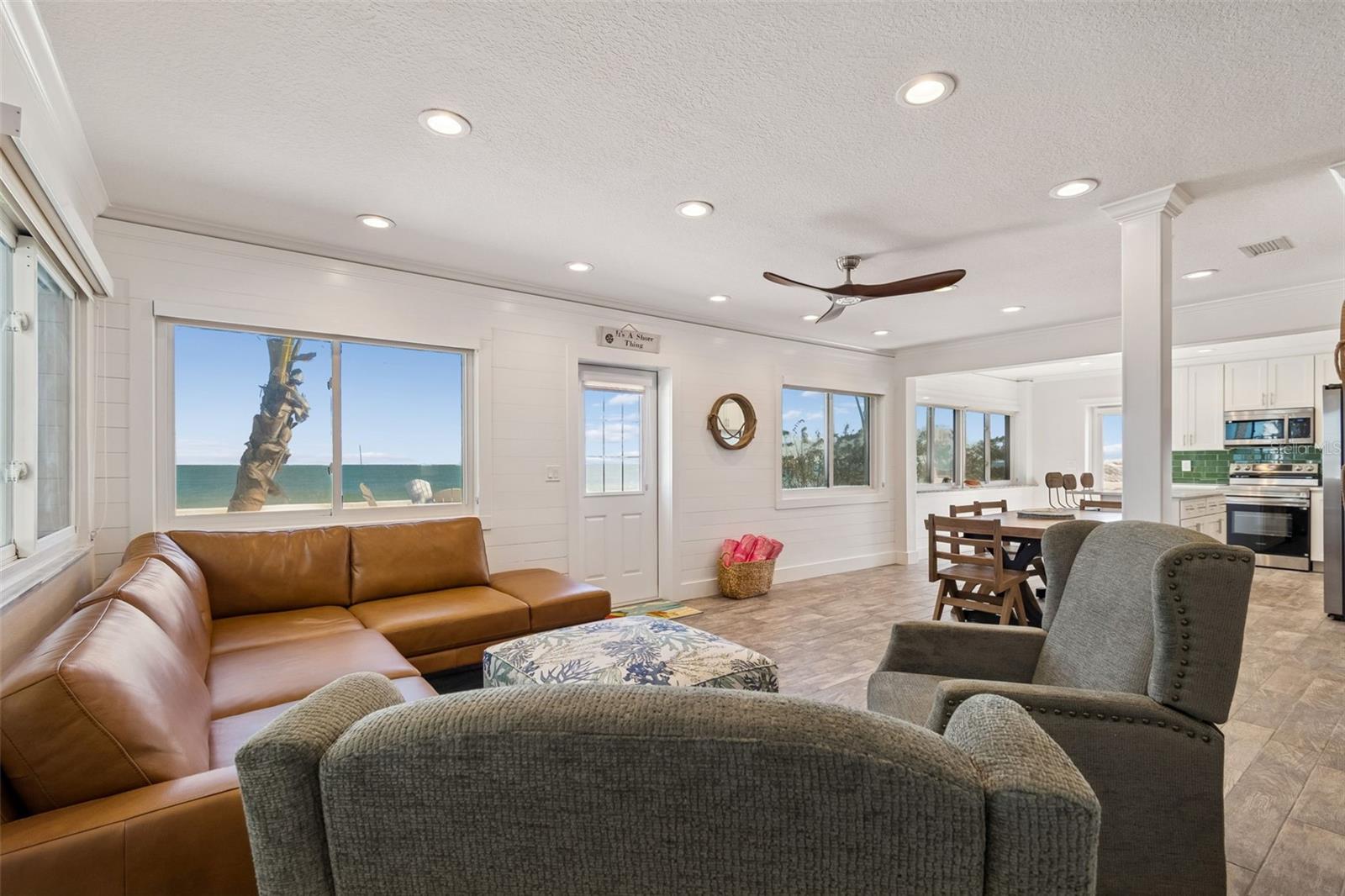 SHORE ACRES RESUBDIVIDED - Residential