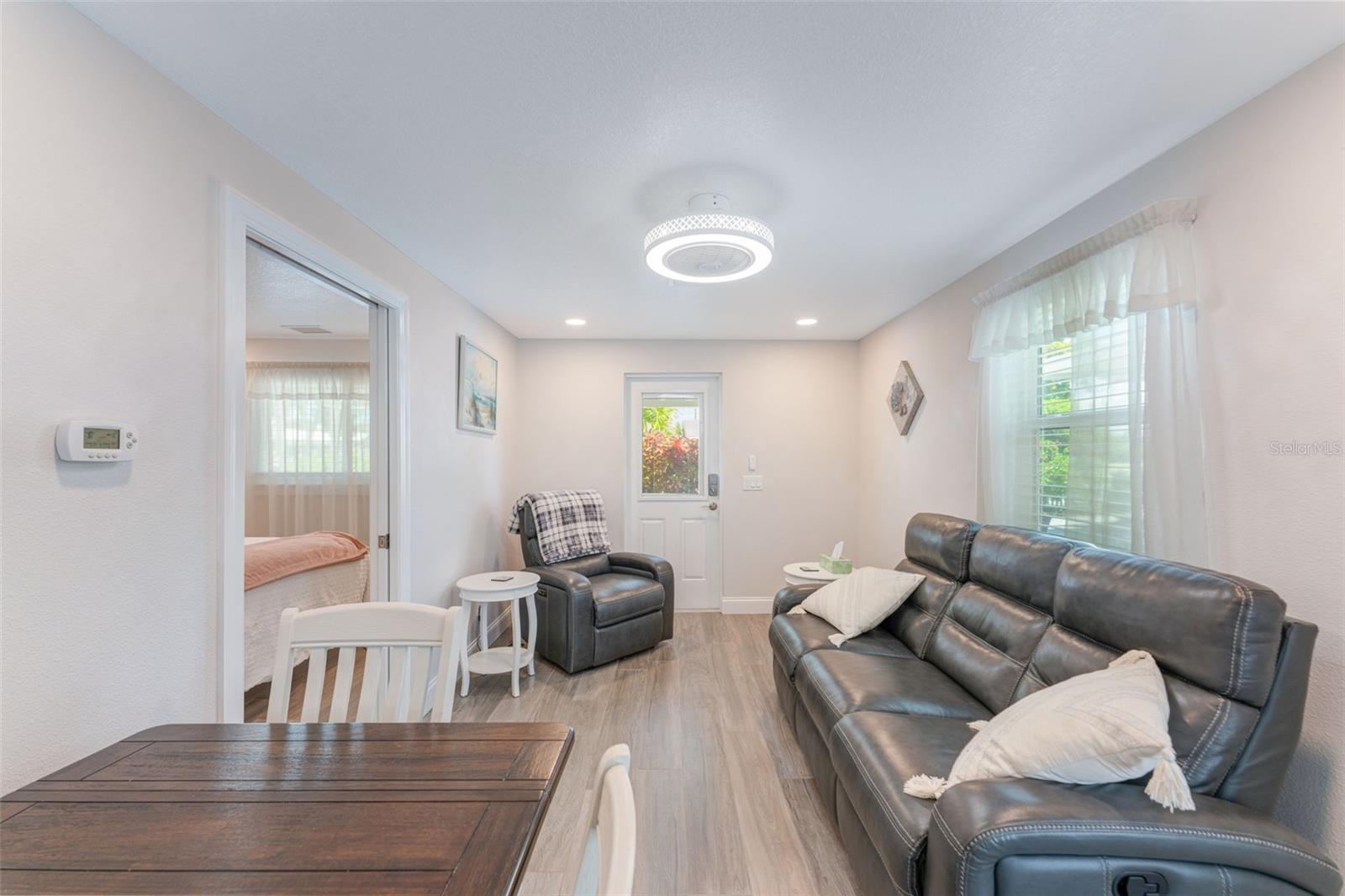 HOMECROFT - Residential Income