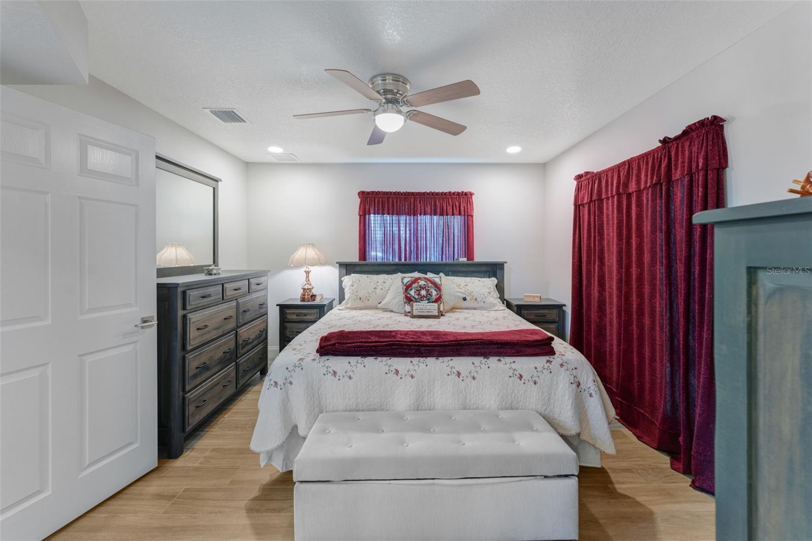 HOMECROFT - Residential Income