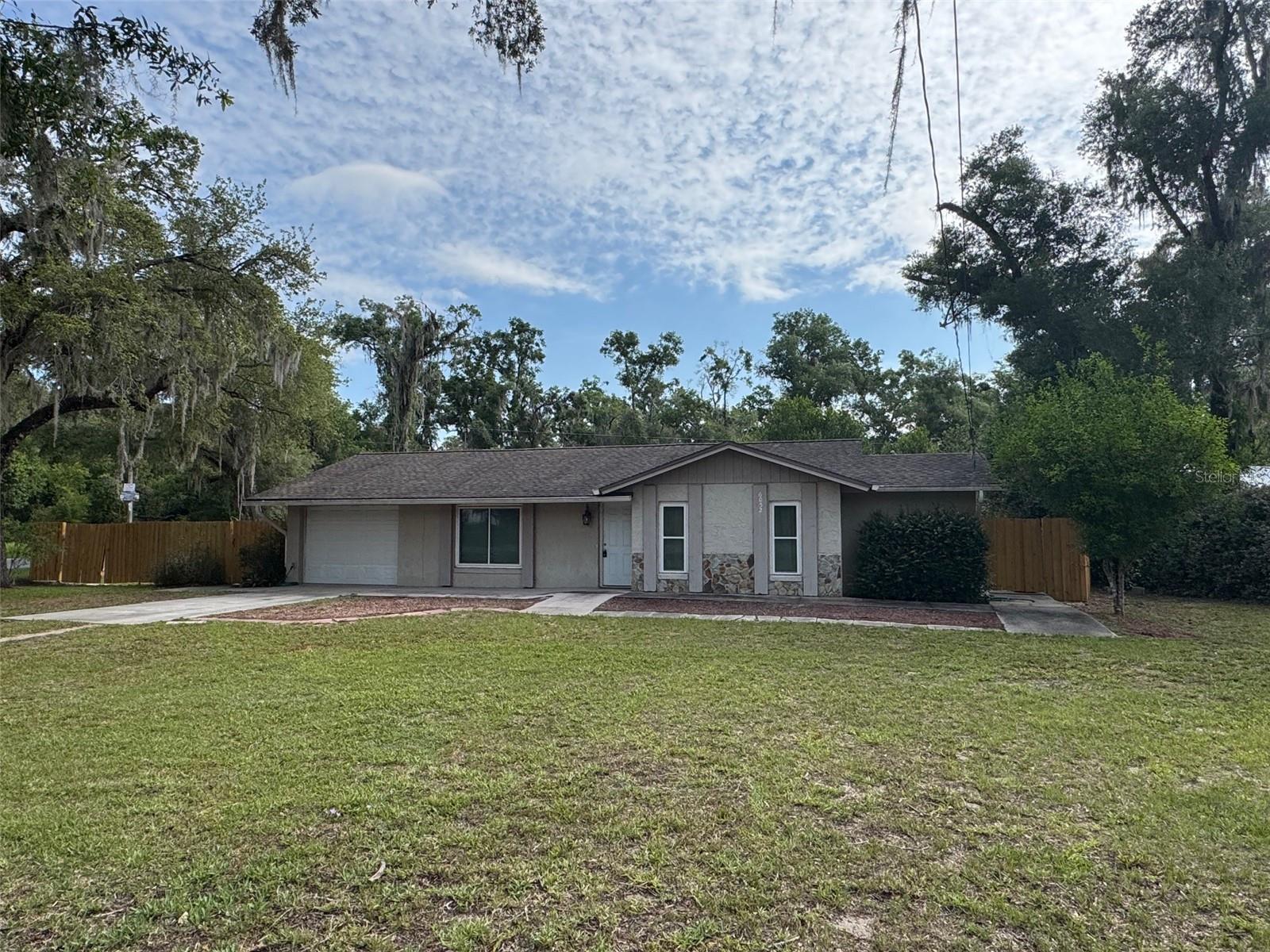 RIDGE MANOR LEISURE HOME - Residential Lease