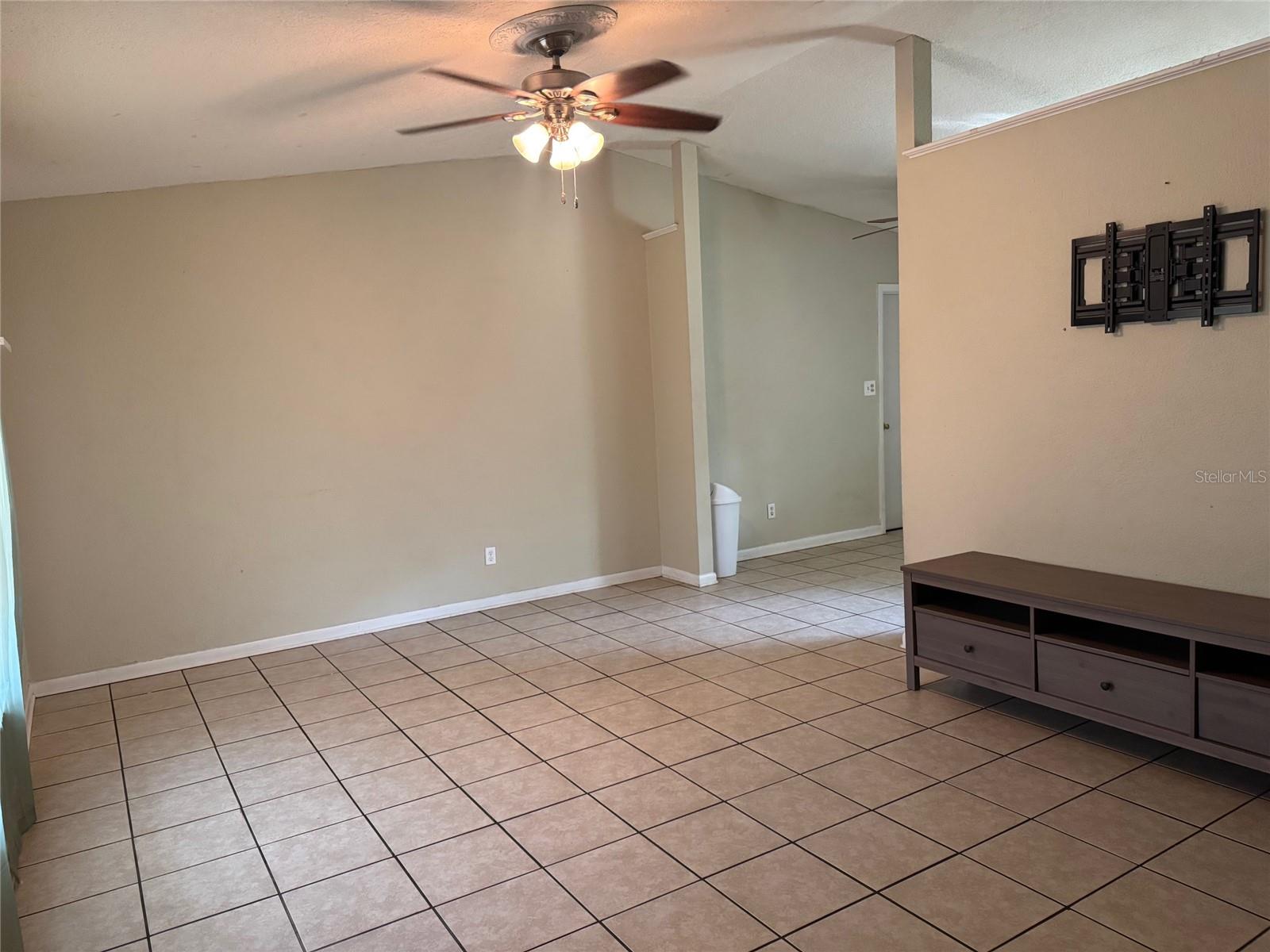 RIDGE MANOR LEISURE HOME - Residential Lease