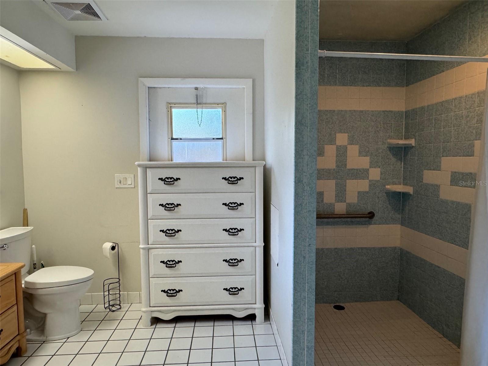 RIDGE MANOR LEISURE HOME - Residential Lease