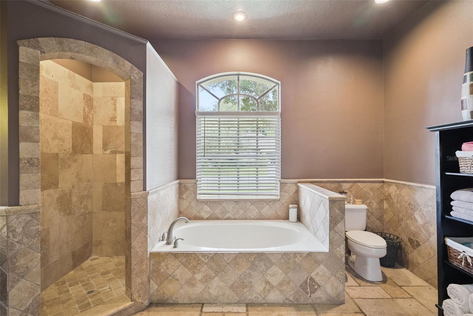 WINDING HOLLOW UNIT 4 - Residential