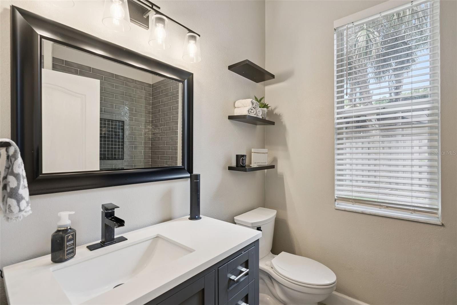 WINDING HOLLOW UNIT 4 - Residential