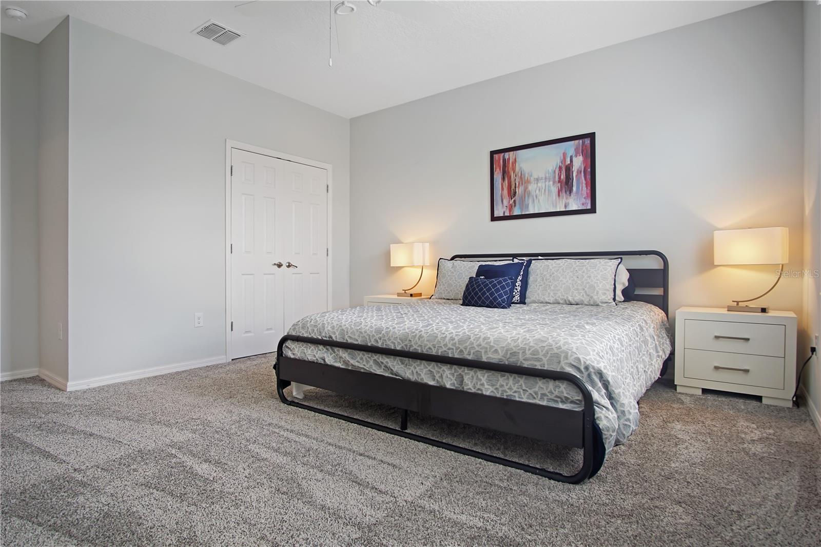 ROSEMONT WOODS - Residential Lease