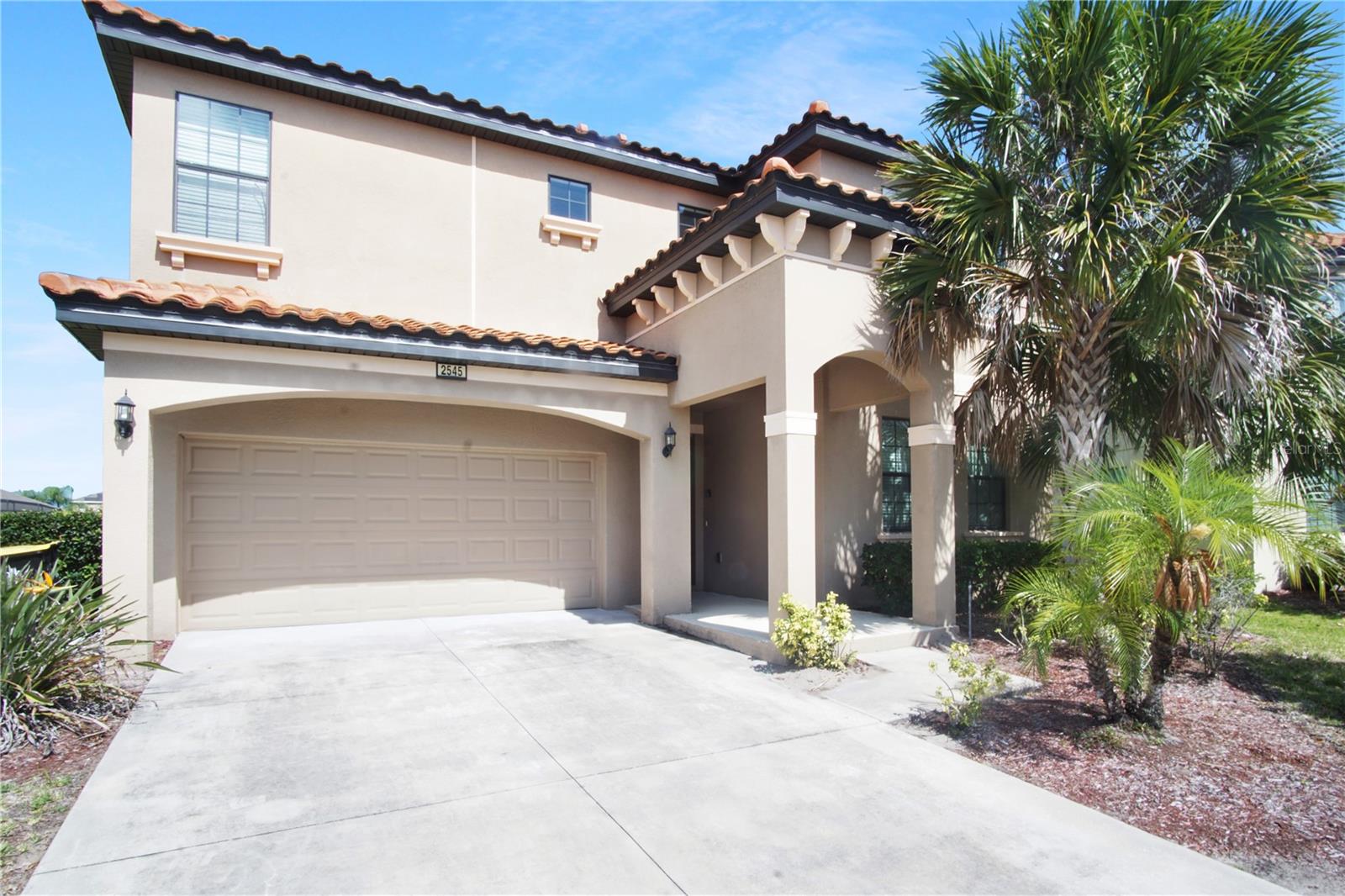 ROSEMONT WOODS - Residential Lease