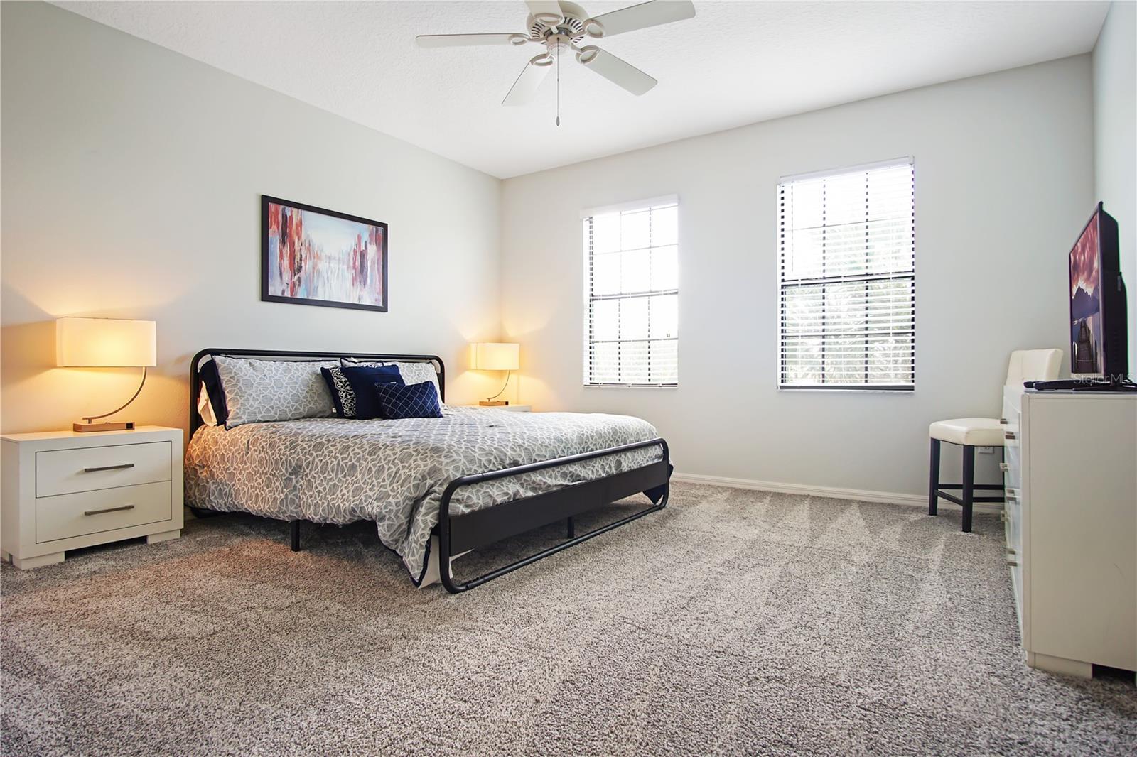 ROSEMONT WOODS - Residential Lease