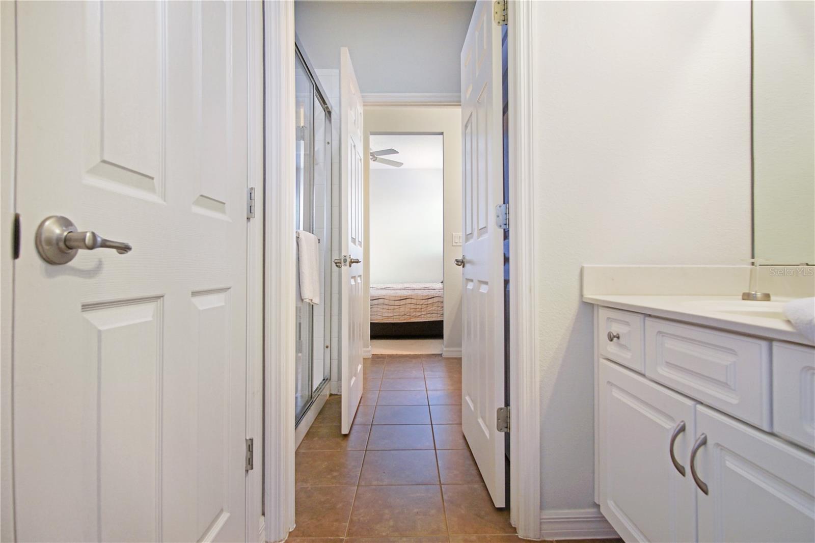 ROSEMONT WOODS - Residential Lease