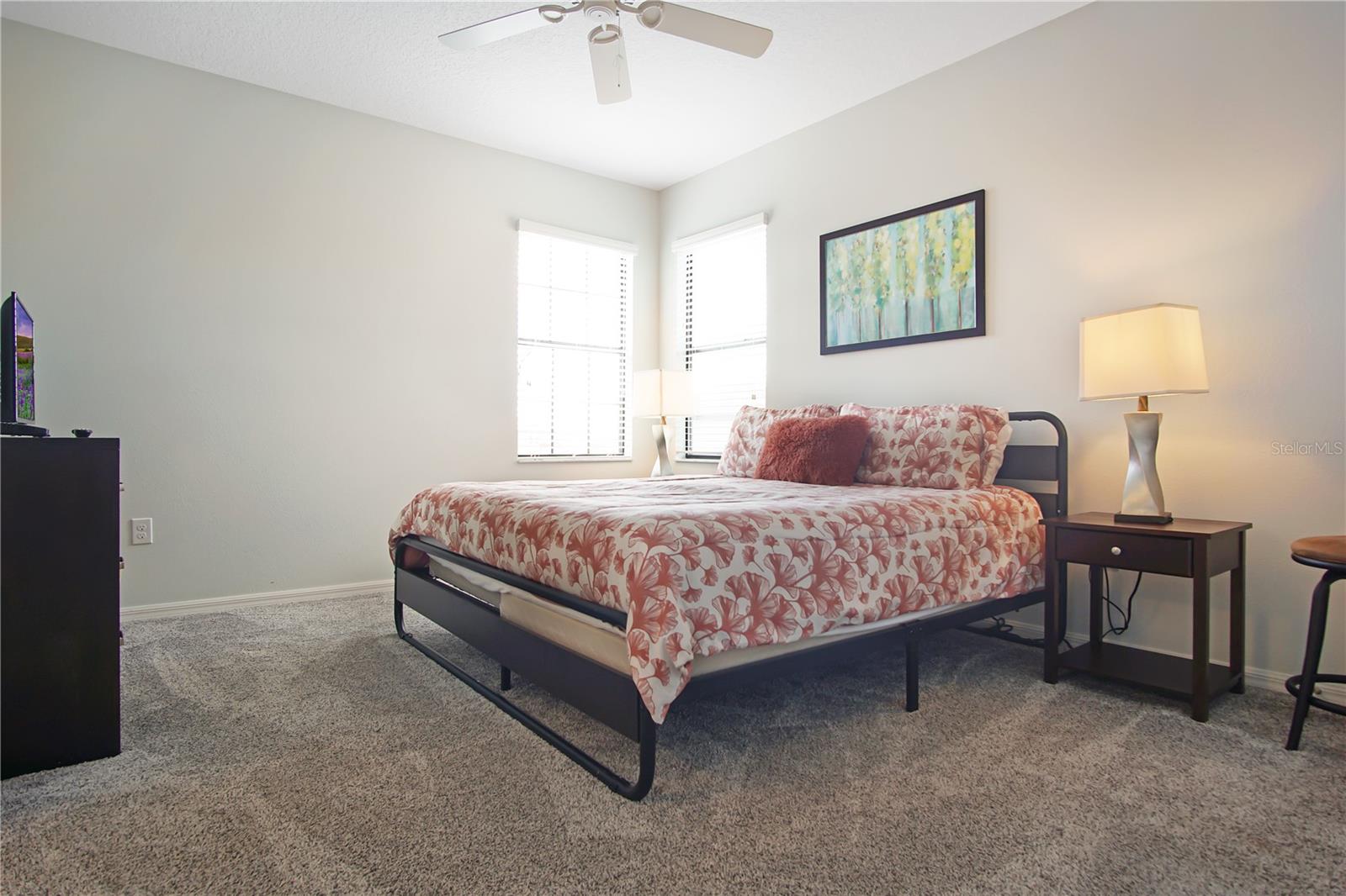 ROSEMONT WOODS - Residential Lease