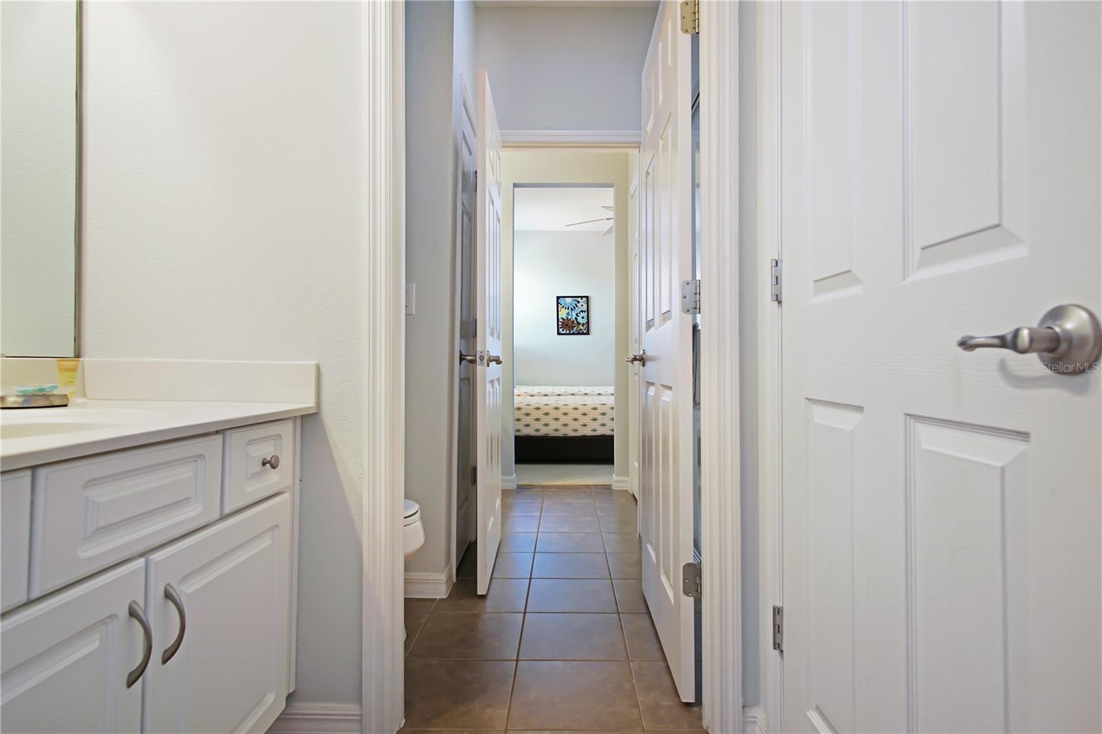 ROSEMONT WOODS - Residential Lease
