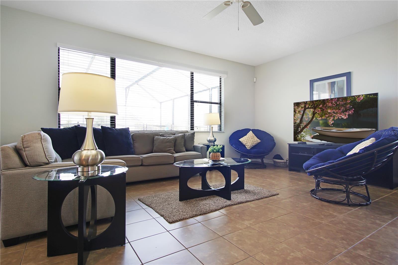ROSEMONT WOODS - Residential Lease