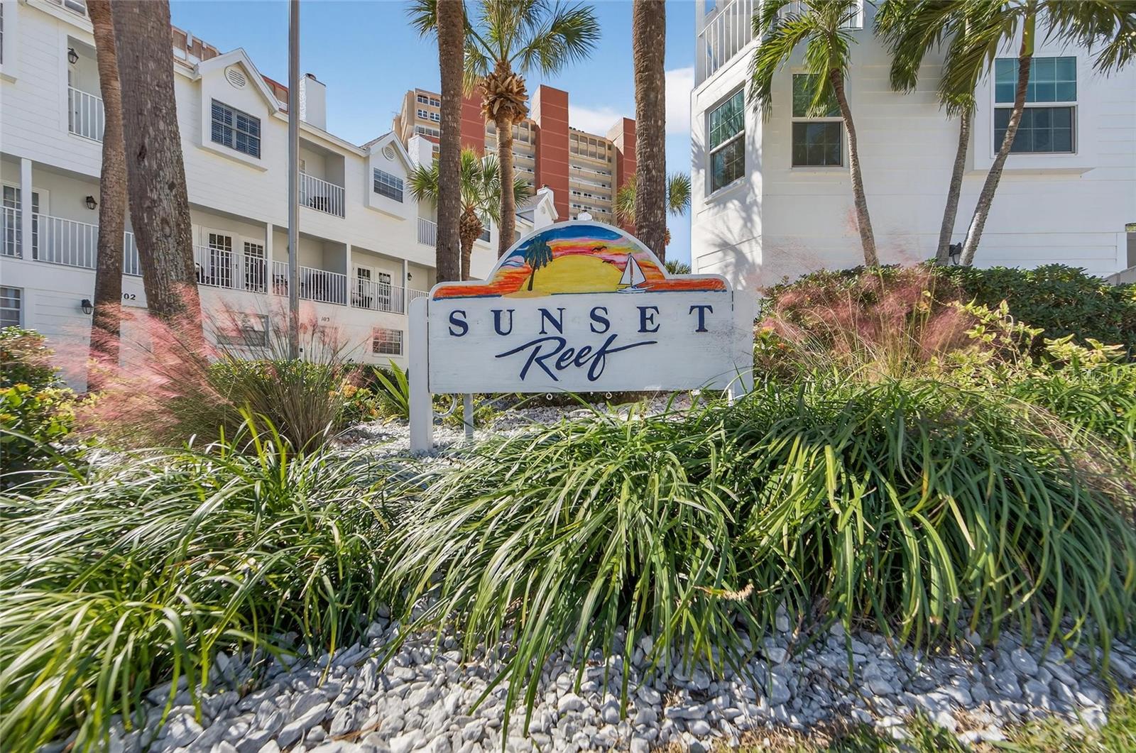 SUNSET REEF - Residential