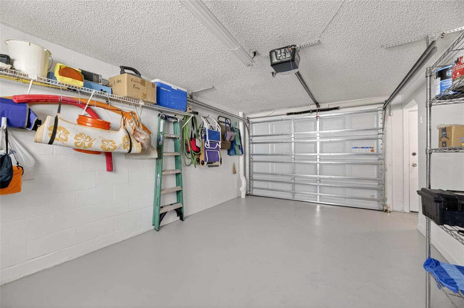 SUNSET REEF - Residential