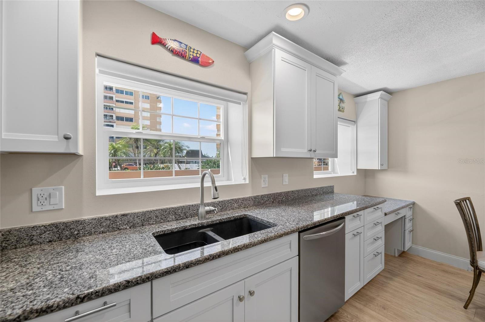 SUNSET REEF - Residential