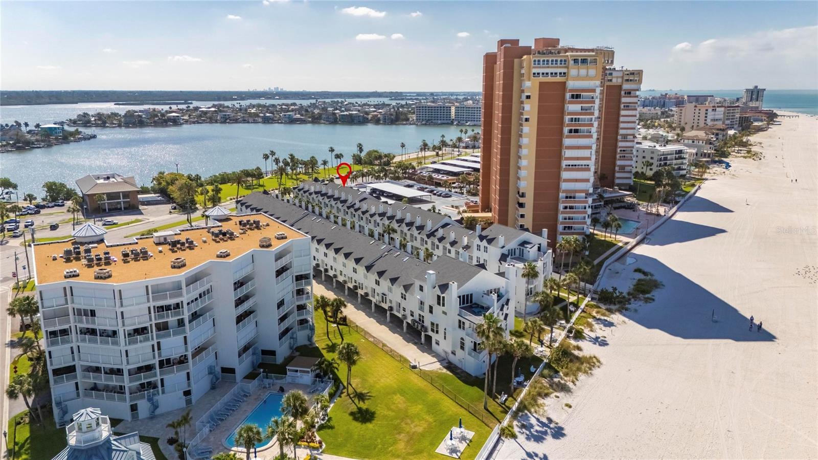 SUNSET REEF - Residential