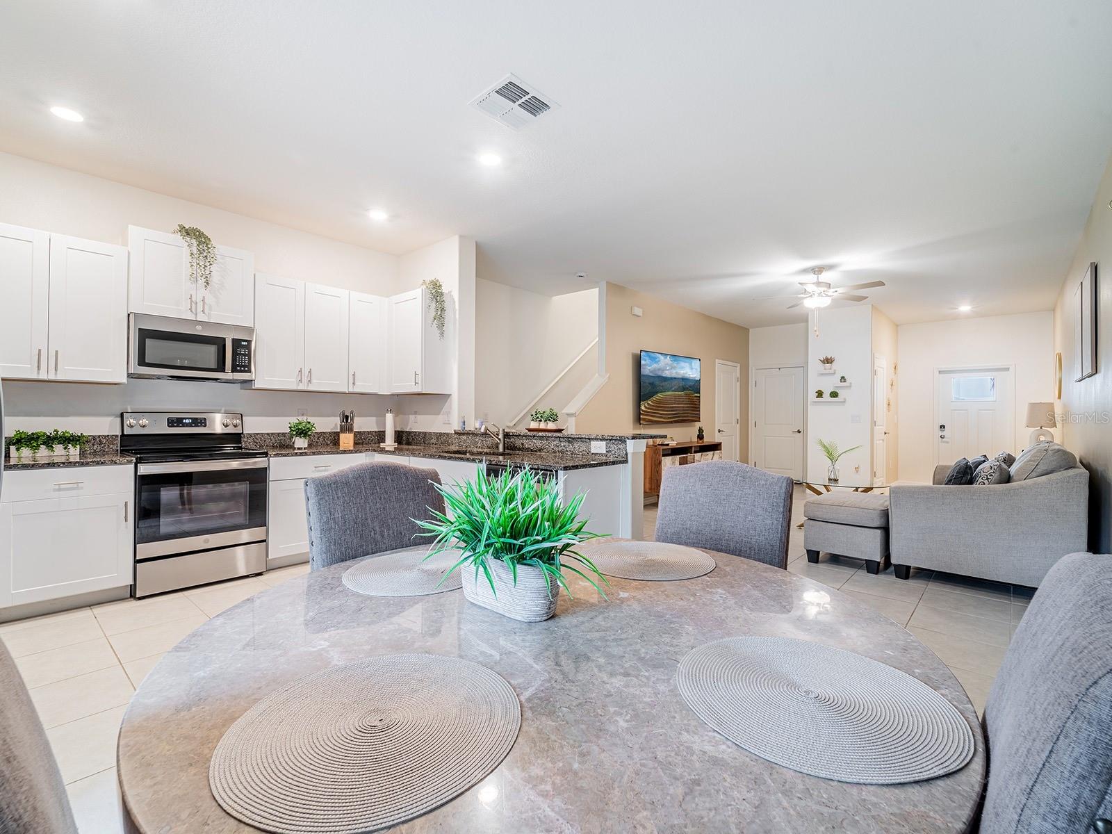 TOWNES/LK THOMAS PH 2 - Residential