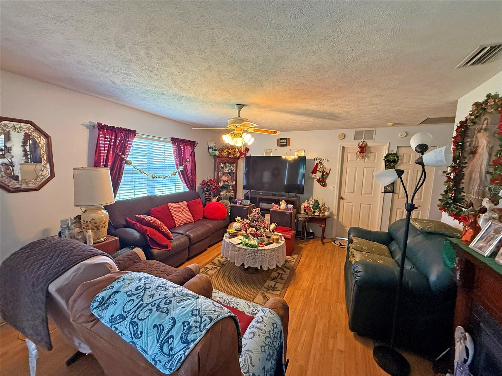MARION OAKS - Residential