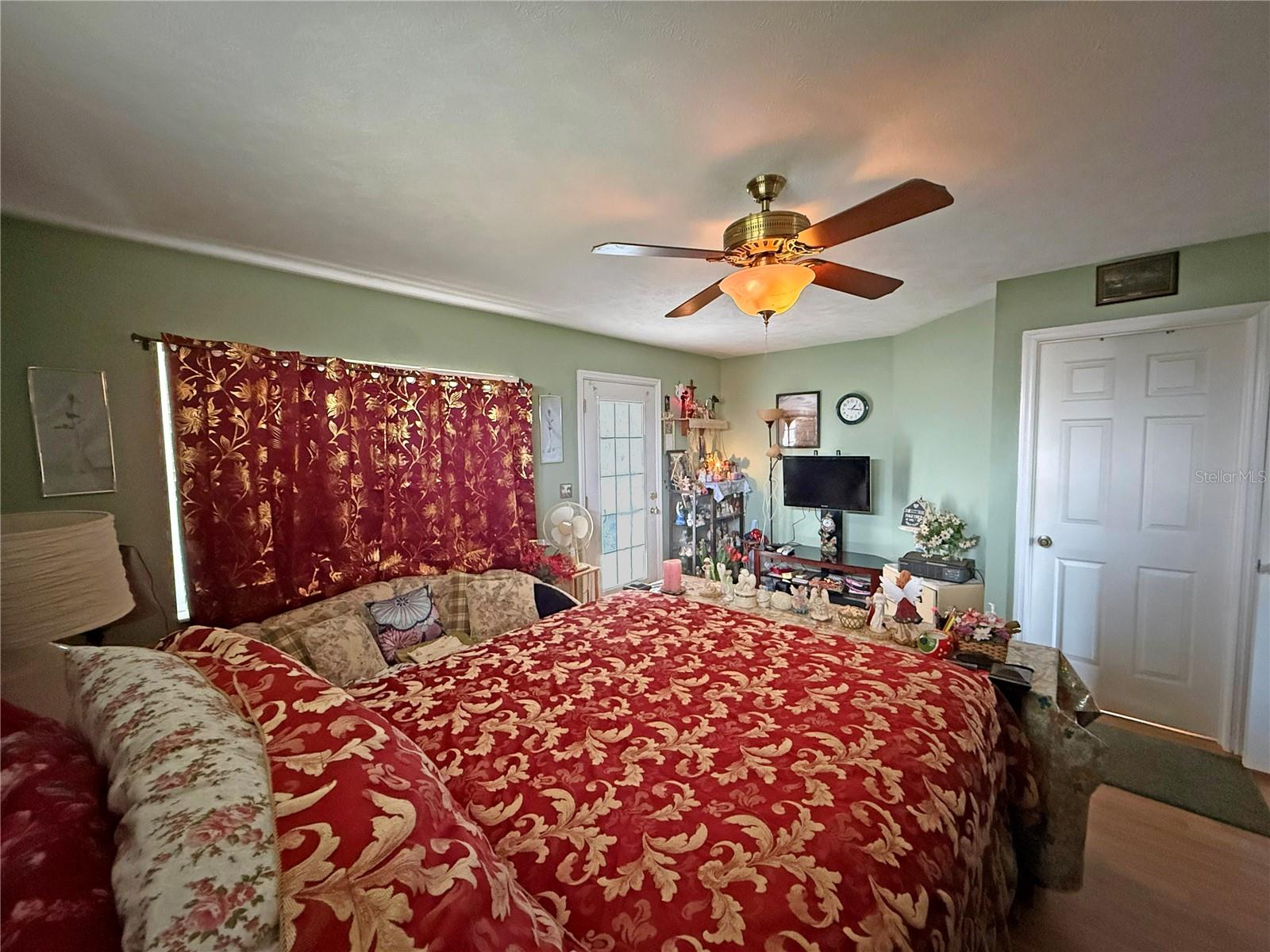 MARION OAKS - Residential