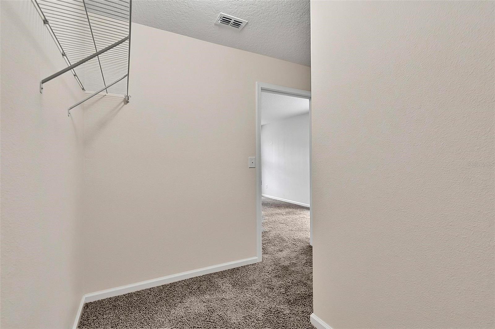 GRAND RESERVE & GOLF CLUB UN 01 - Residential Lease