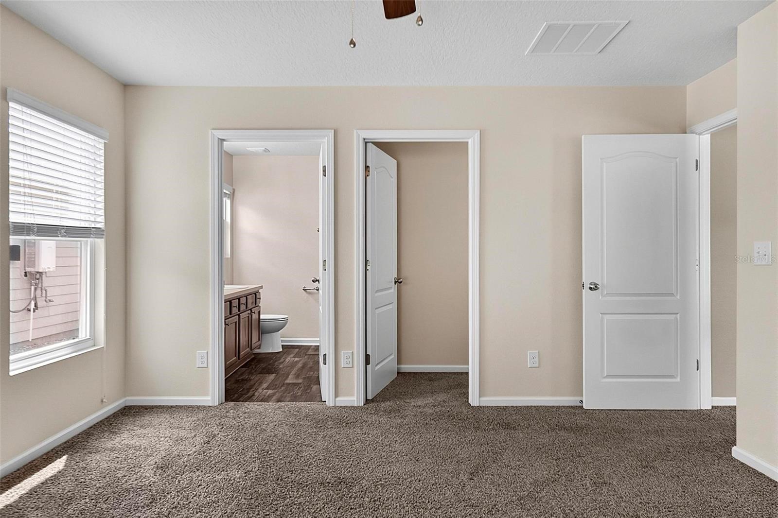 GRAND RESERVE & GOLF CLUB UN 01 - Residential Lease