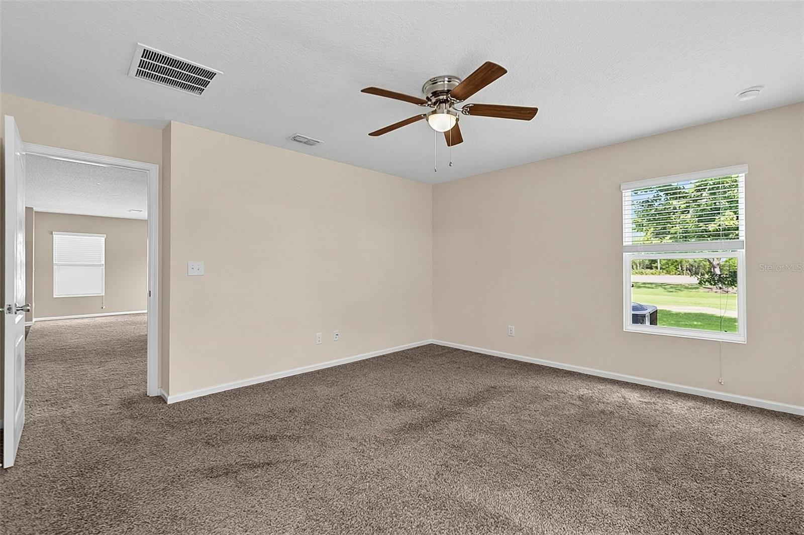 GRAND RESERVE & GOLF CLUB UN 01 - Residential Lease