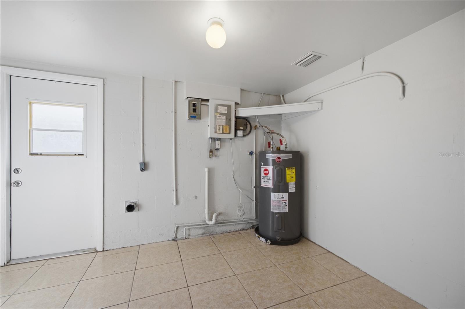 HOLIDAY LAKE ESTATES - Residential