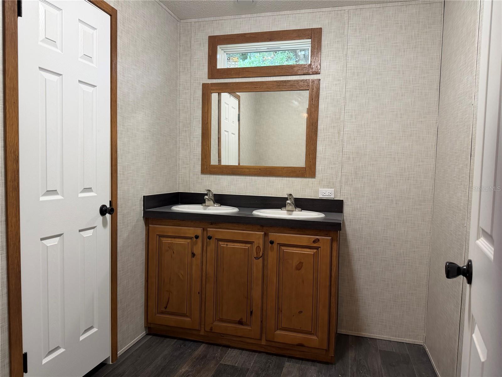 PARADISE VIEW ESTATES - Residential