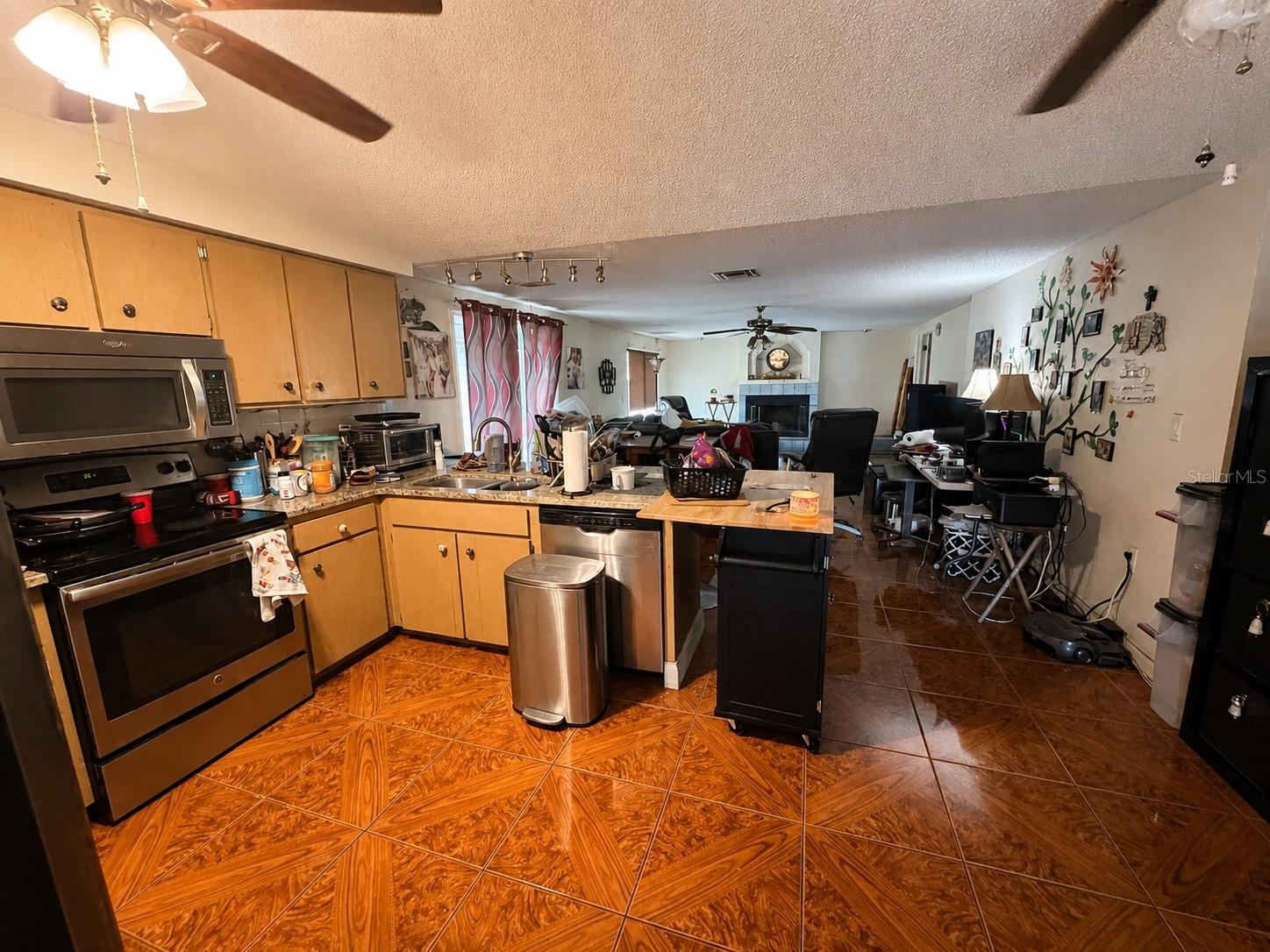 TANGLEWOOD TERRACE - Residential